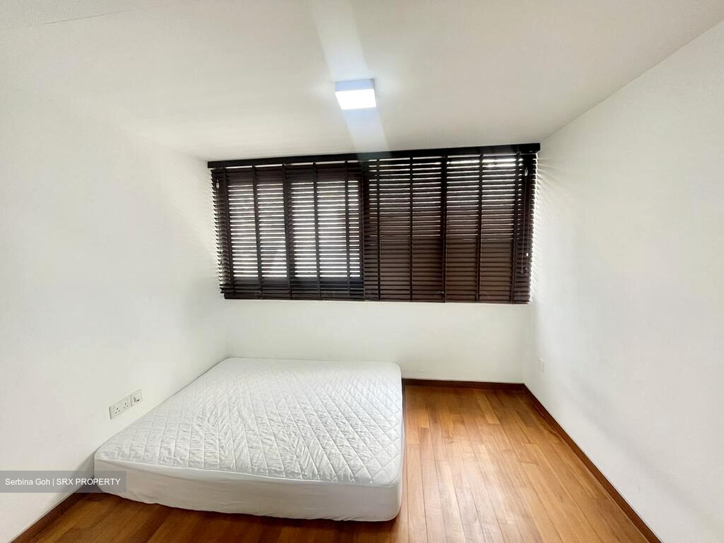 RV Edge (D10), Apartment #566272001